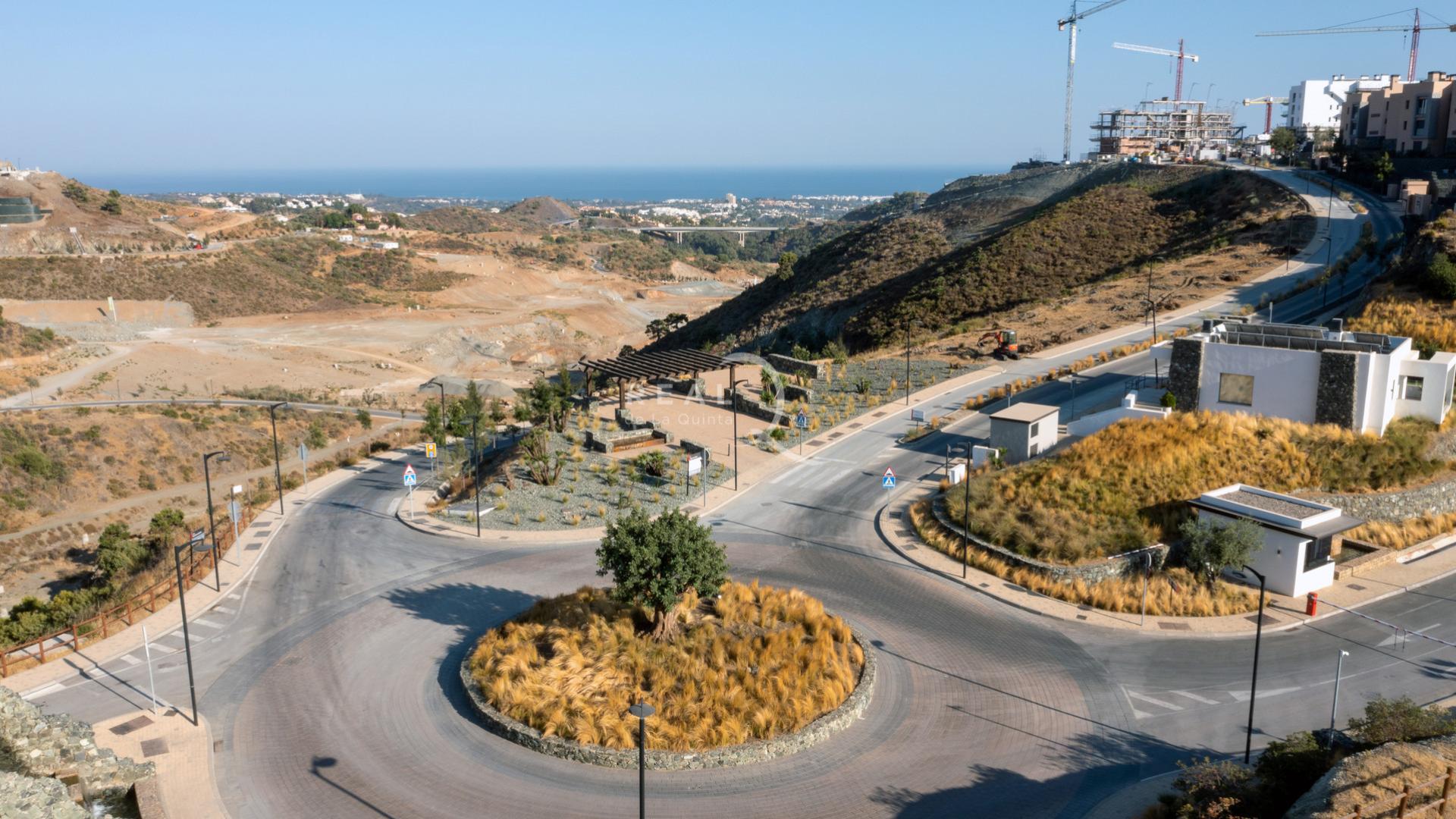 Real de La Quinta - Main roundabout Views