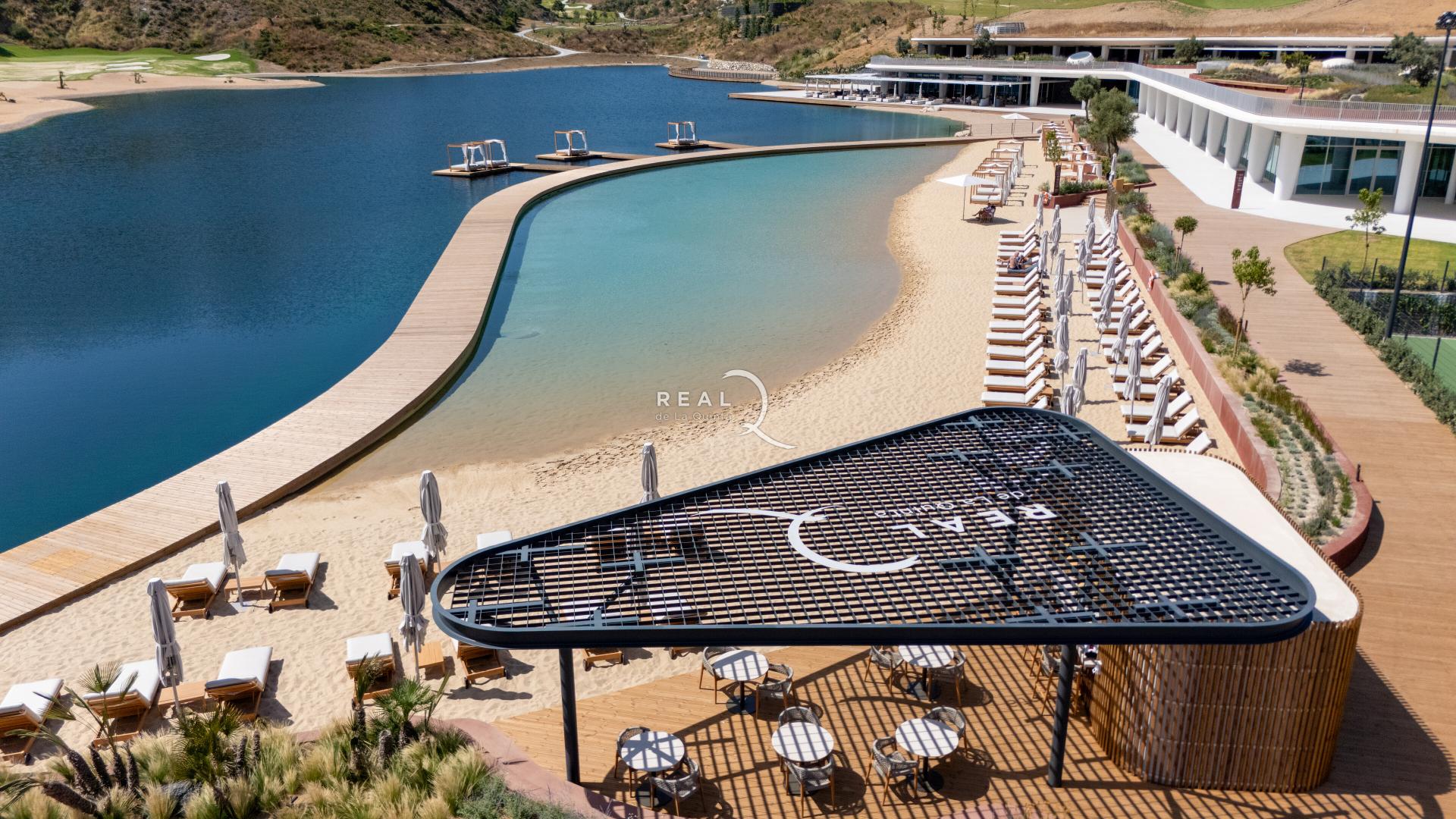 Beach - El Lago Club