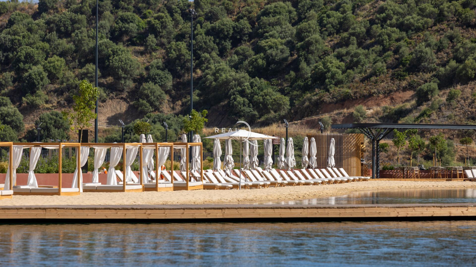 Beach - El Lago Club