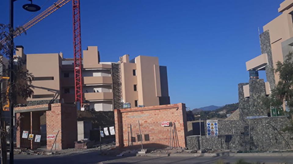 olivos block 10 entrance