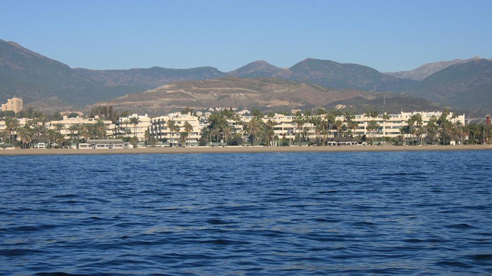 Real de La Quinta seen from the sea