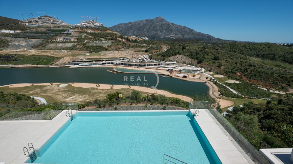 Views &amp; communal pool