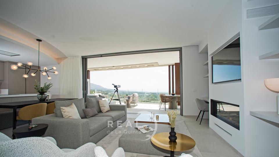 Living area &amp; kitchen
