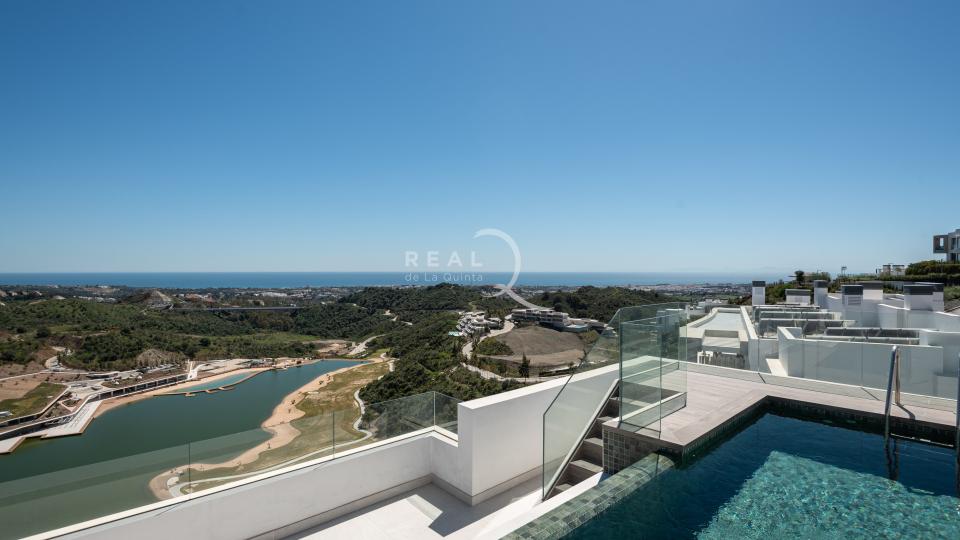Private pool &amp; views