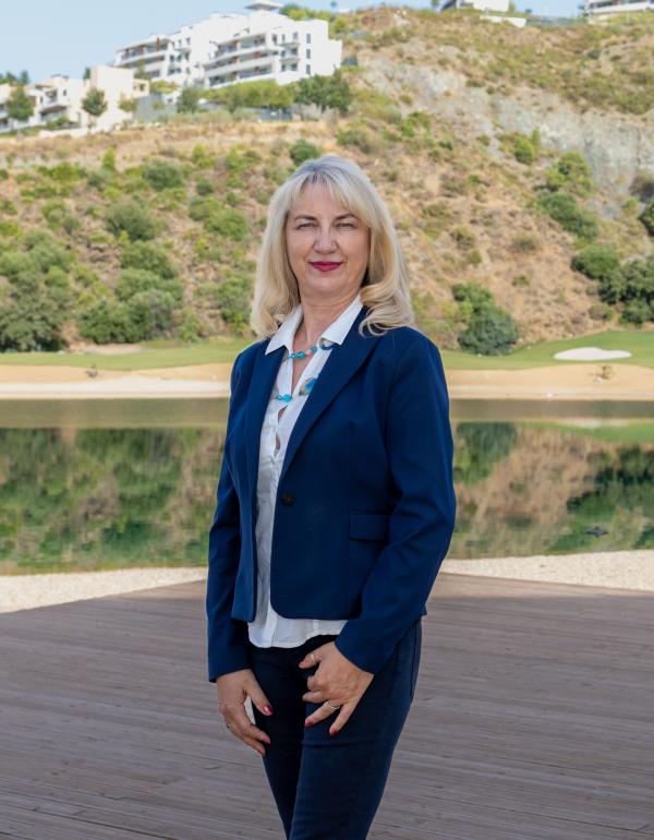 Carmen Stefanescu